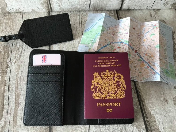 Passport Holder and Luggage Tag Set