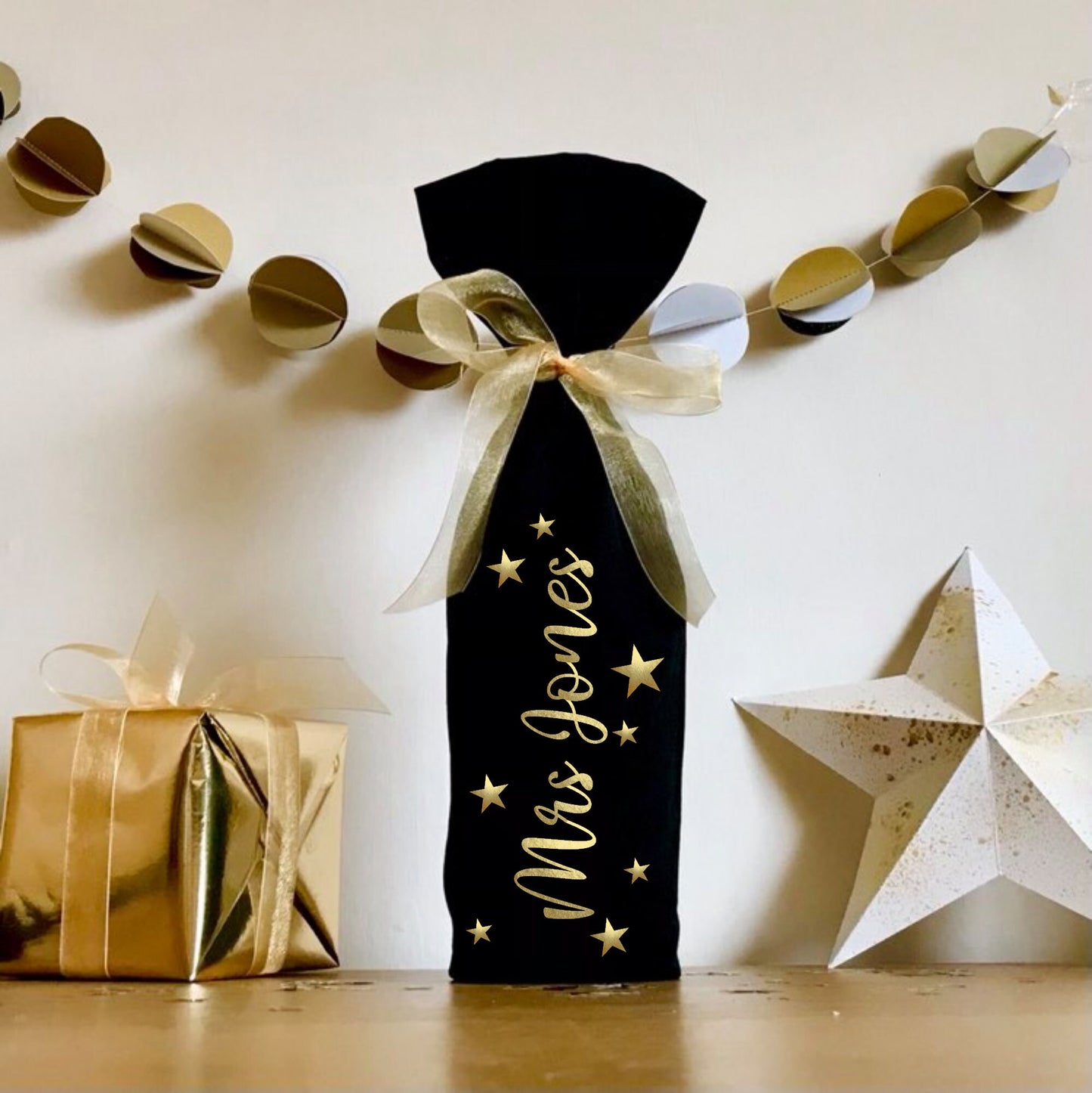 Wine Bottle Gift Bag, Gold Black White, Birthday, celebration, Champagne, personalised gift bag, name and stars, magical theme