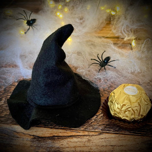 Mini Felt Witch Hat, cute Halloween table decor, place name, table favour, luxury personalised decoration
